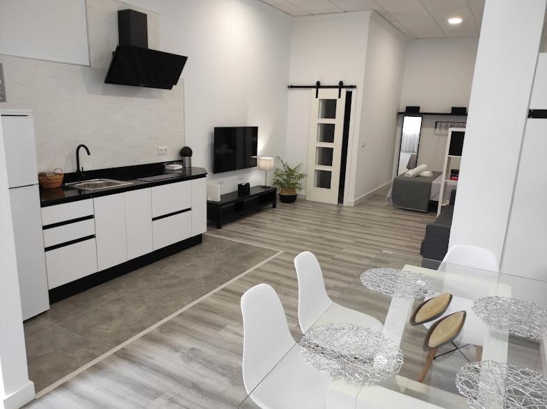 Apartamento Turistico Lyra Baena Exteriér fotografie